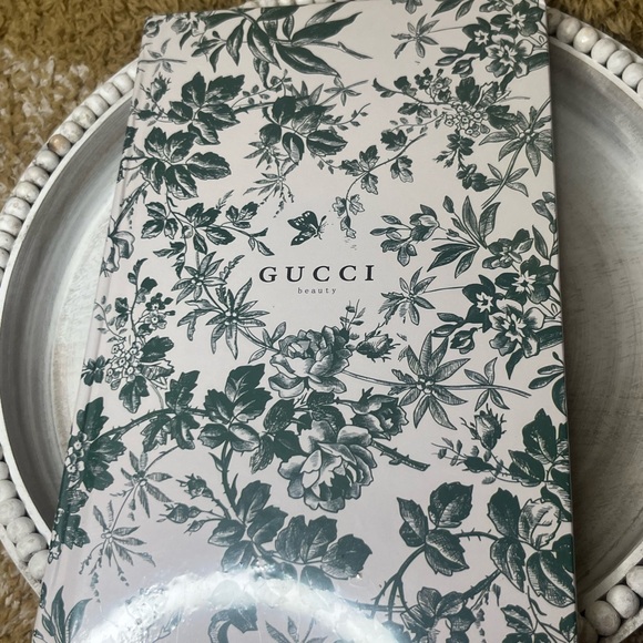 Gucci Beauty Floral Notebook